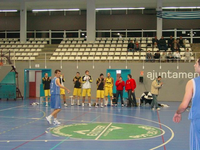 Cosehisa se impone al líder y cierra el año en plaza de playoff
