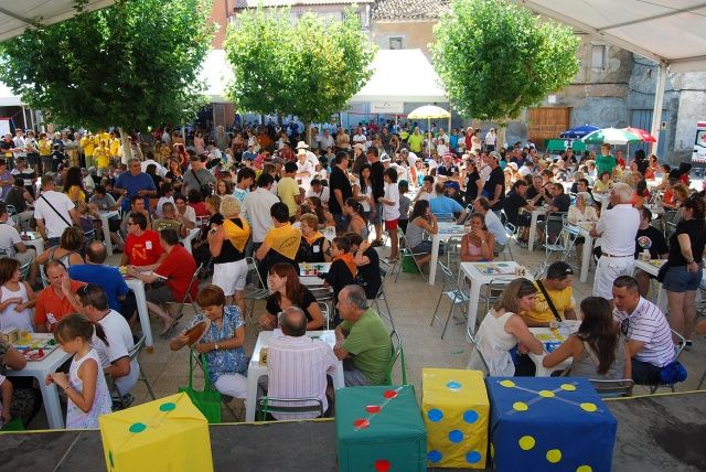 Unas 300 personas celebran las bodas de plata del Belén montañés de Pomar de Cinca