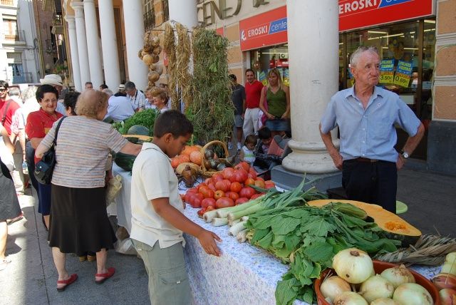 Somontano: Comercio local que da vida