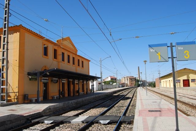 La Generalitat, interesada en la prolongación del cercanías Lérida-Almacellas a las estaciones de Binéfar y Monzón