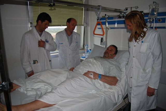 Traumatólogos del Hospital de Barbastro realizan una intervención pionera en España para colocar una prótesis de rodilla traumatólogos hospital barbastro