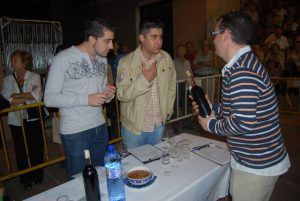 Encuentro Gastronómico Barbastro Numeroso público participó en el enuentro gastronómico el sábado por la mañana. Foto JLP.