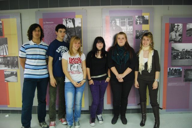 Alumnos de Monzón reciben una lección magistral de Historia y dignidad en el campo de exterminio nazi de Mauthausen Mauthausen