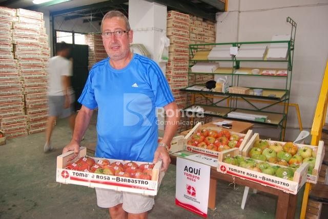 Los trabajos en la selección de la Cebolla de Fuentes y el Tomate Rosa de Barbastro premiados por la Academia Aragonesa de Gastronomía