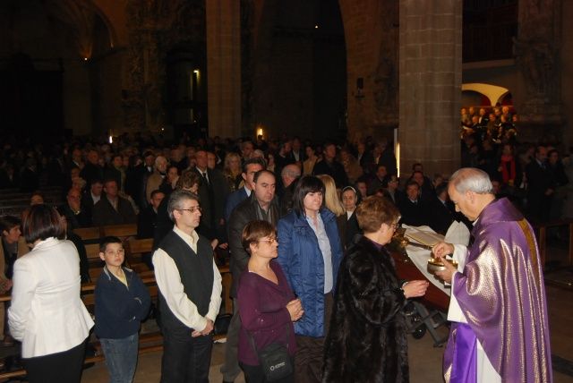 Multitudinario y emotivo adiós al primer obispo de Barbastro-Monzón, Alfonso Echebarría