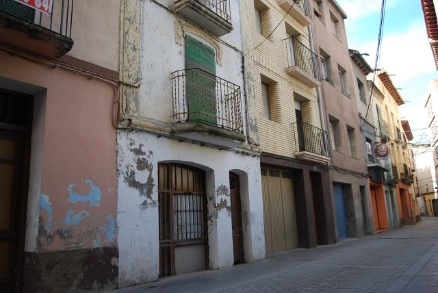 El Ayuntamiento de Monzón pone a la venta una vivienda y concede una subvención para las obras de rehabilitación de hasta 14.000 euros vivienda monzon