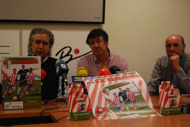 El álbum de cromos oficial de la U.D. Barbastro