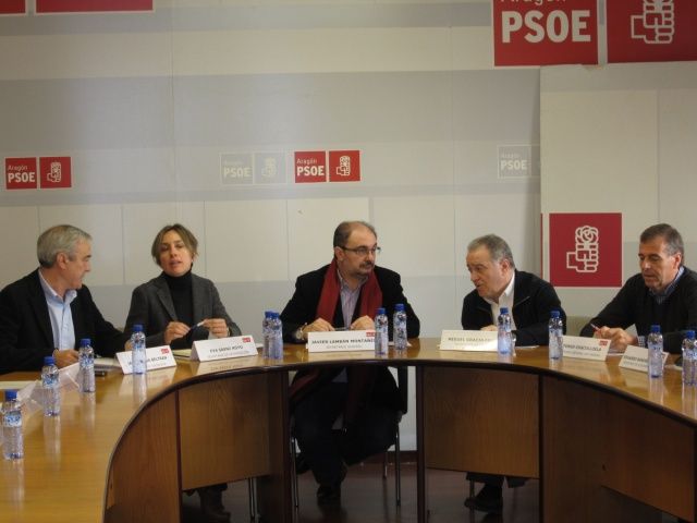 Lambán considera que 2012 ha sido el año “del derrumbe del mito Rudi como gestora eficaz”