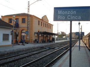 tren Monzón Estación Río Cinca de Monzón. Foto JLP.