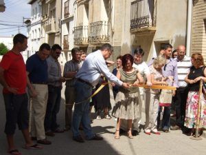 Fiestas San Juan Peralta de Alcofea El abogado Jorge Español en la inauguración del Mercado Medieval. Foto S.E.