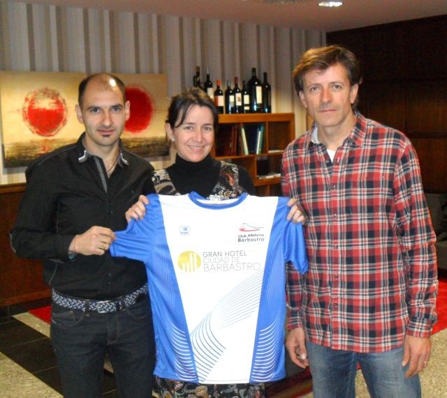 El Club Atletismo Barbastro renueva el patrocinio deportivo con el Gran Hotel Club Atletismo Barbastro