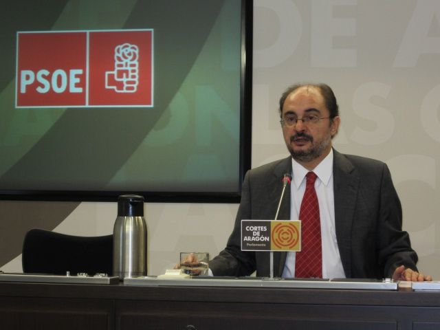 Javier Lambán afirma que los aragoneses viven peor desde la llegada de Rudi al Gobierno
