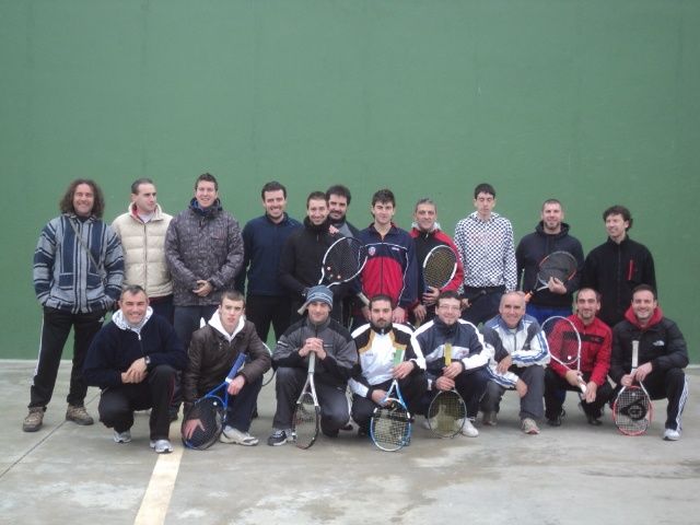 Sergio Maurín y Vicente Romás del Airon Club Hinaco vencen en el “I Torneo de frontón – Ciudad de Monzón”