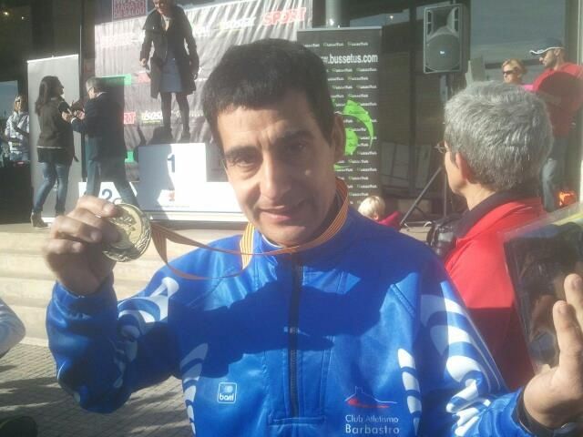 Gregorio Puy vencen en su categoría en el Medio Maratón de Salou