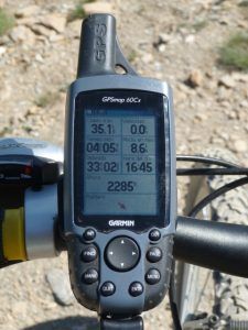 "Las cifras del GPS sitúan el collado de la Portella un poco más alto como podéis ver en las fotos del aparato, con datos como los 35 km de subida en casi cinco horas". (Pedro Solana).