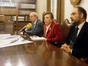 Gregorio Colas, Aurora Egido y Antonio Pérez Lasheras en la presentación de los testamentos de los Argensola. Foto S.E.