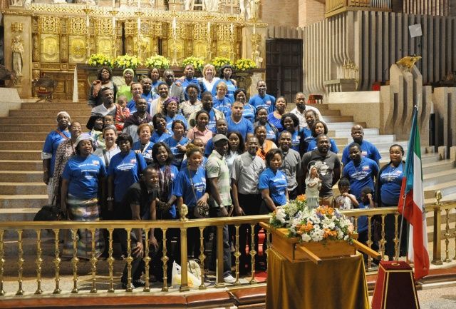 Familias de inmigrantes de Guinea Ecuatorial celebran su tercera jornada en Torreciudad