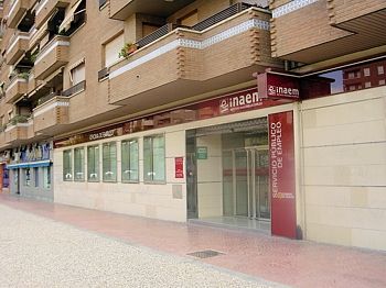 El paro desciende en Aragón un 0,36% en el mes de julio