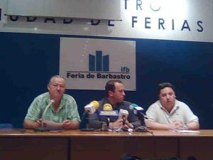 Giral, Lobera y Aixelá en la presentación de la medida. Foto R.S.