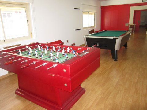 Jornada de puertas abiertas en la nueva Casa de Juventud de Barbastro