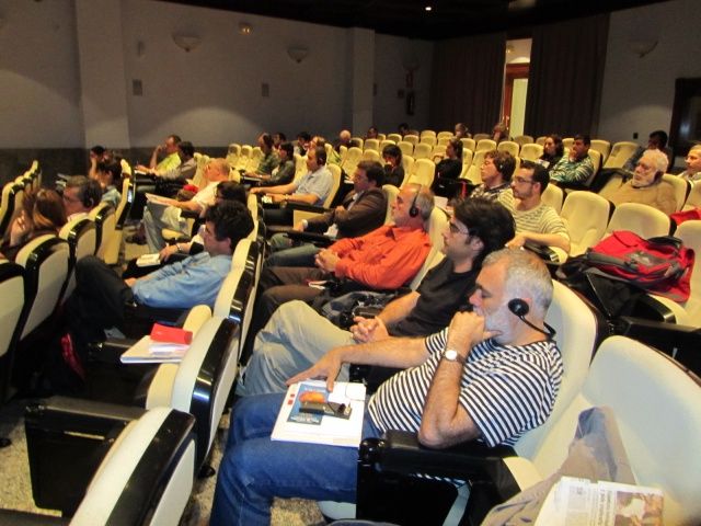 El congreso sobre el petróleo de Barbastro concluye con la necesidad de cambios de hábitos de vida ante el final del combustible