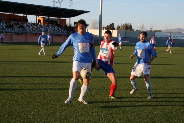Fútbol: Un punto para el Barbastro y victoria en casa del Monzón