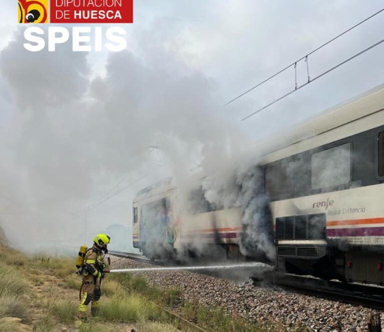Sofocado incendio tren de la línea Zaragoza – Lérida