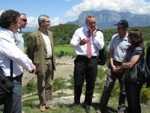 Bone durante su visita a Aínsa. Foto S.E.