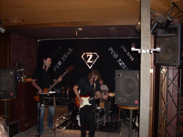 Homenaje a Leño y Rosendo el sábado 3 en Serjos Rock de Monzón