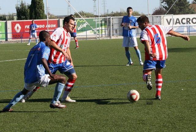 El Barbastro empata y el Monzón se lleva e derbi frente al Binéfar