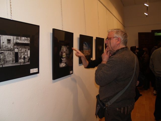 Las mejores fotos del IV concurso Memorial Jesús Postigo se exponen en la Casa de la Cultura de Barbastro
