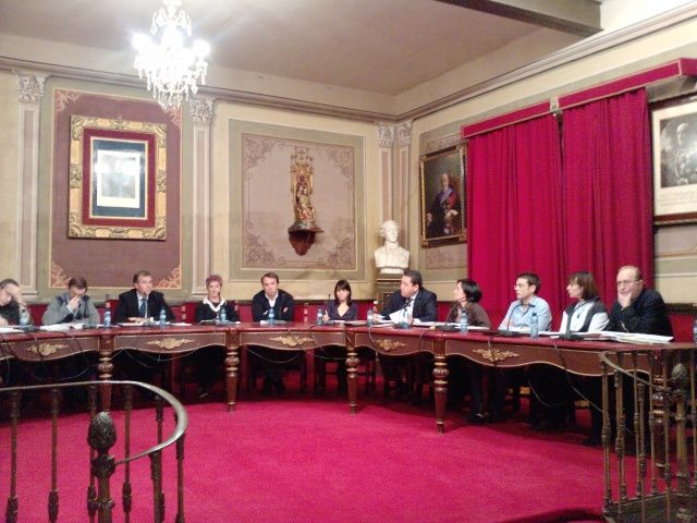 El equipo de Gobierno de Barbastro se compromete a iniciar las obras del cementerio en julio de 2010 Obras cementerio Barbastro
