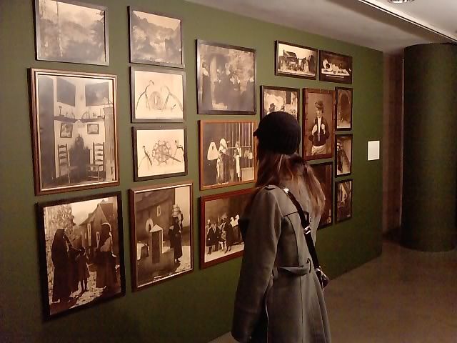 Última semana para visitar la exposición sobre Katia Acín en Huesca por la que ya han pasado más de 3.000 personas obra compaire