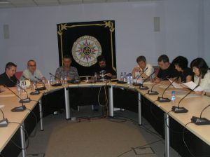 Reunión del jurado de poesía. Foto R.G.