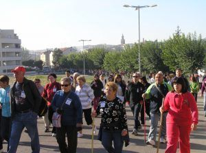 Participantes en la marcha Interbarrios. Foto S.E.