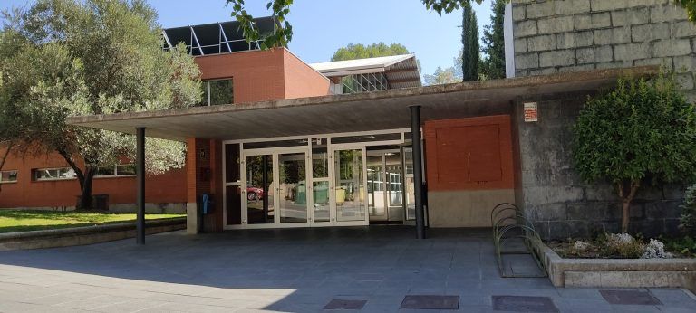 Ampliación de fibra en las instalaciones deportivas de Barbastro