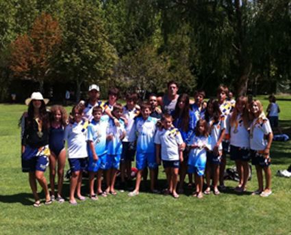Buen papel de los nadadores del Airon Club Hinaco en el provincial de natación en Zuera