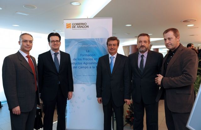 Productores, distribuidores y consumidores debaten sobre el precio de los productos agroalimentarios «desde el campo a la mesa´´