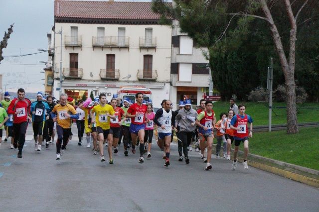 Binéfar celebra la IV San Silvestre de Binéfar