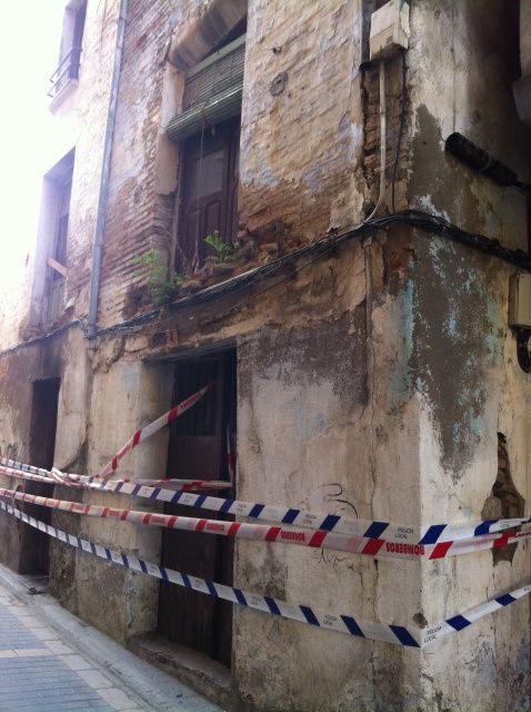Un incendio en una casa abandonada de propiedad municipal provoca las críticas del PP de Barbastro