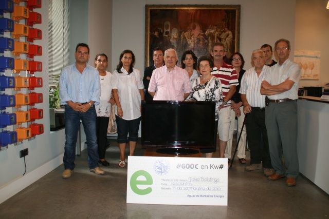 Aguas de Barbastro Energía premia a sus clientes