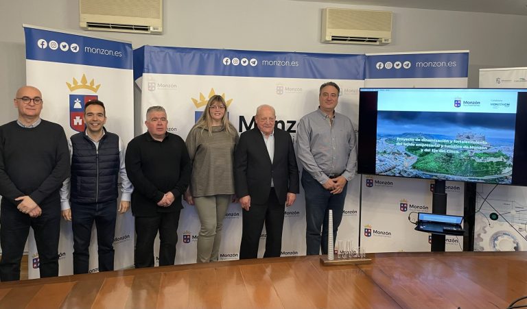 El Ayuntamiento de Monzón y los empresarios ponen en marcha un proyecto de dinamización del tejido empresarial y turístico