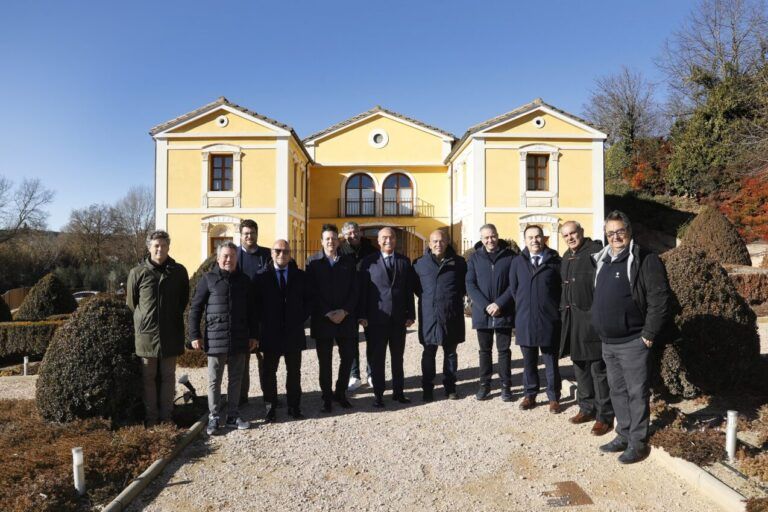 El almuerzo entre las directiva del Barbastro y Barcelona fue en Blecua Blecua_RondaSomontano