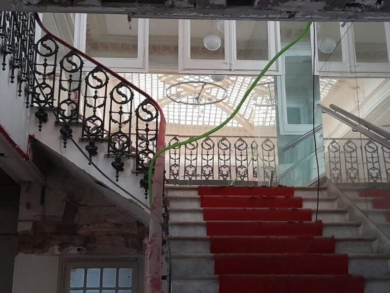 Avanza la restauración de Almacenes San Pedro en Barbastro hacia su nueva vida como Biblioteca Almacenes San Pedro Barbastro