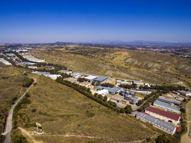 Abierto el plazo de presentación de ofertas para la instalación de una Estación Depuradora en el Polígono Valle del Cinca de Barbastro La poda de pinos del Polígono Valle del Cinca comenzará en febrero