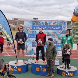 El Atletismo Pómez, campeón por equipos en distancia corta en la XVI Carrera del Ebro de Zaragoza
