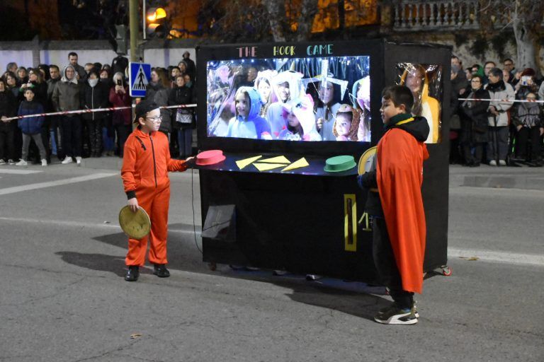 Recycled Fashion Week, Hakuna Matata y The Hook Game ganan el concurso de carnaval de récord en Monzón Carnval en Monzón