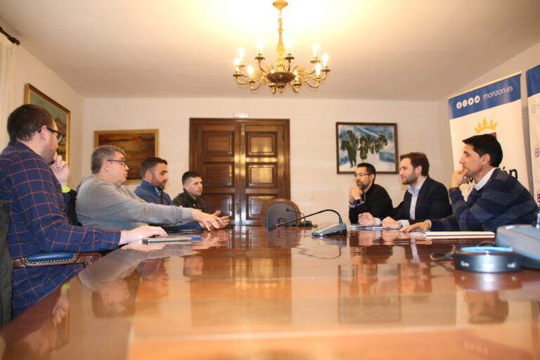 El Ayuntamiento de Monzón y el Club Sport Biofrutal trabajan en una nueva carrera «Templar» El Ayuntamiento de Monzón y el Club Sport Biofrutal trabajan en una nueva carrera "Templar"