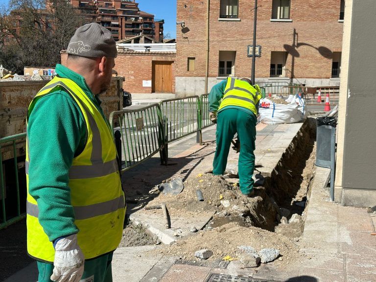 Desalojo en la AESB por un escape de gas obras centro de salud Barbastro fuga gas barbastro