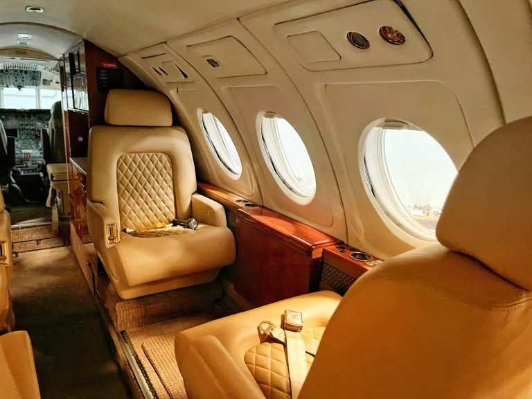 Viajes de negocios: la solución eficaz de alquilar un jet privado jet privado